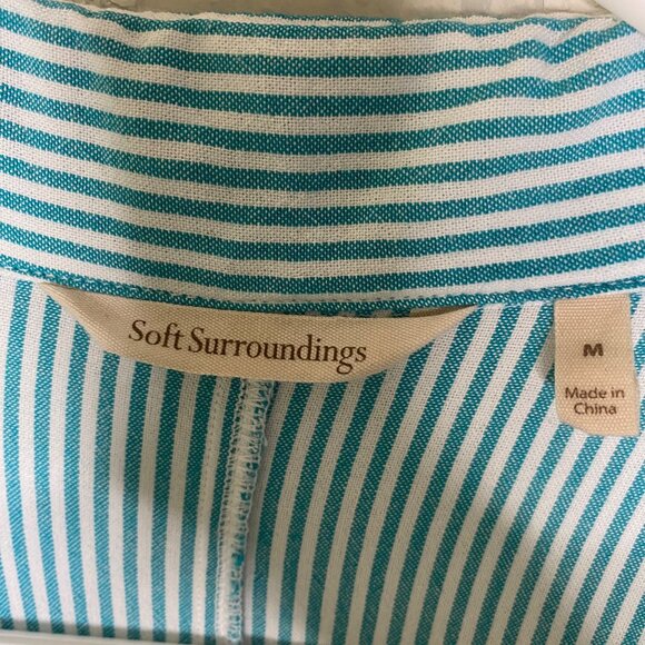 Soft Surroundings Tunic Top Womens Size M Blue Striped Button-Front Asymmetrical - Picture 2 of 11